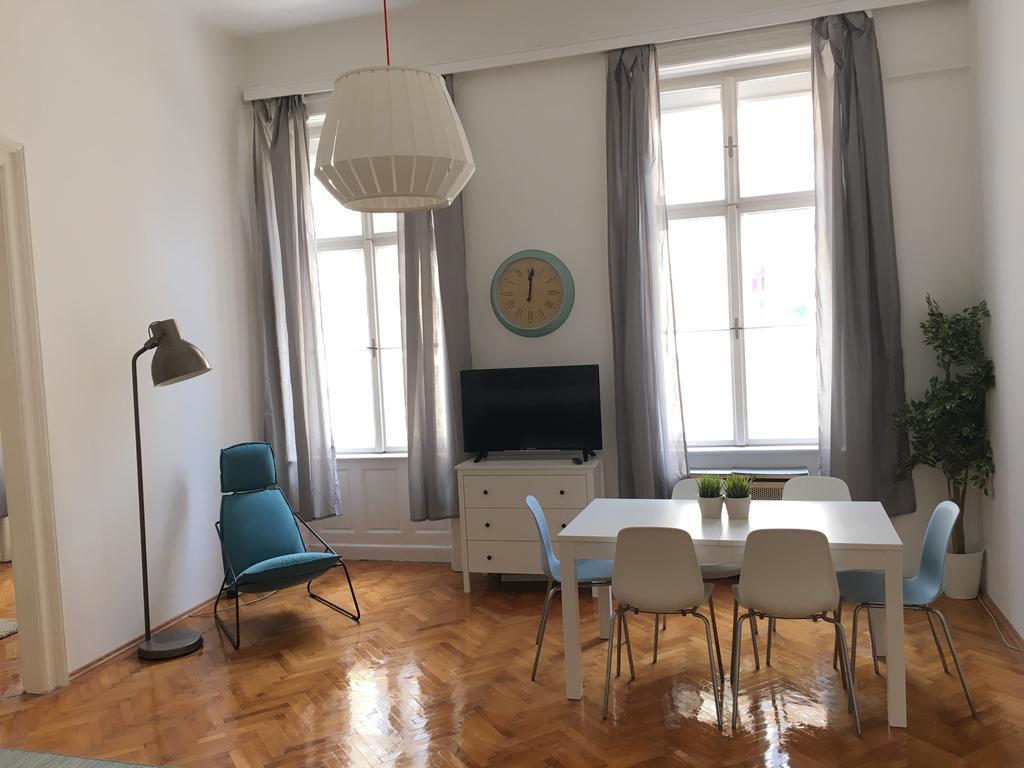 Budget Apartment By Hi5-Rakoczi 24 Budapest Ngoại thất bức ảnh