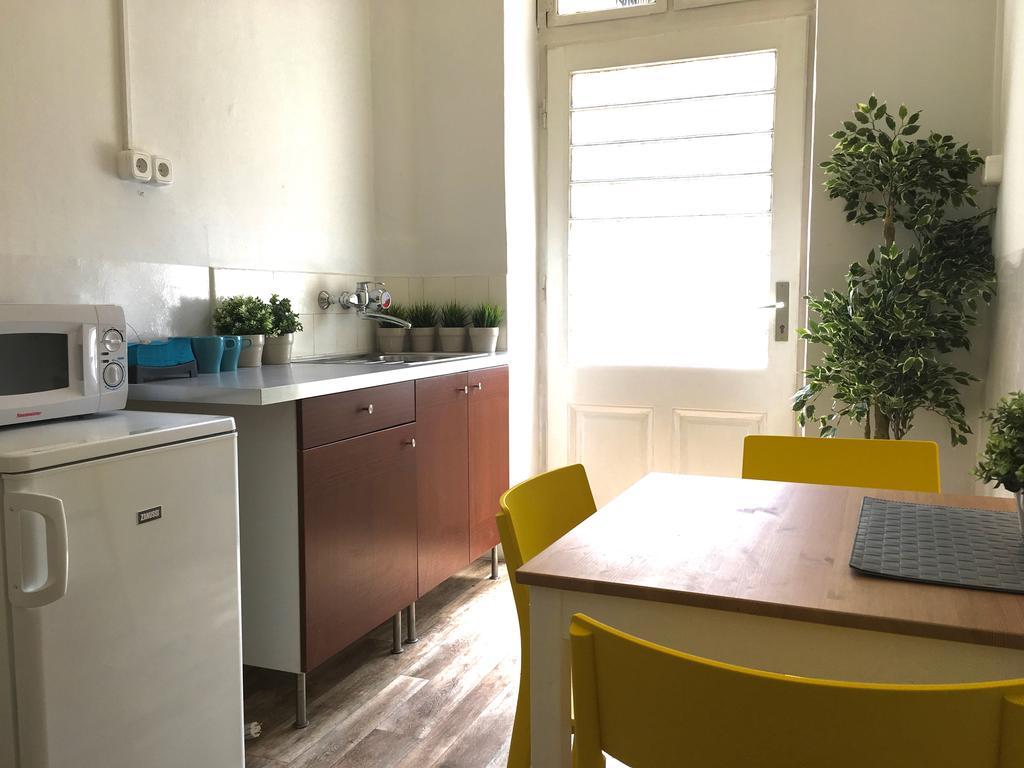 Budget Apartment By Hi5-Rakoczi 24 Budapest Ngoại thất bức ảnh