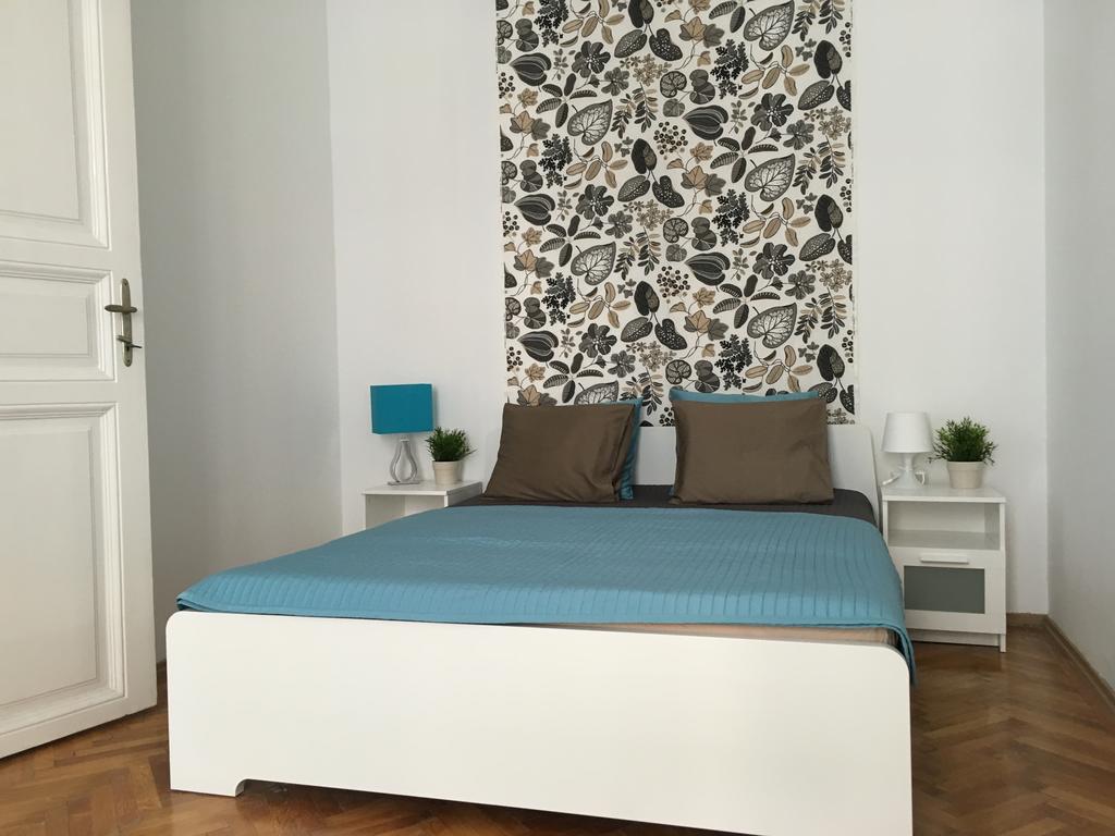 Budget Apartment By Hi5-Rakoczi 24 Budapest Ngoại thất bức ảnh