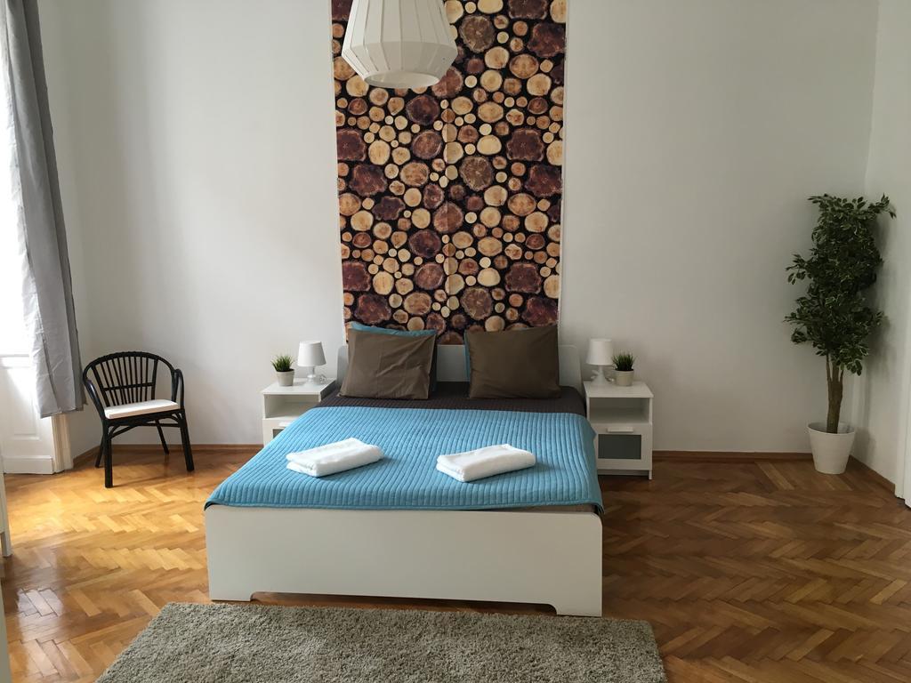 Budget Apartment By Hi5-Rakoczi 24 Budapest Ngoại thất bức ảnh